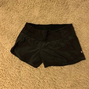 Lululemon running short (short)